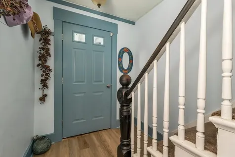 31 Pine Street Wolfeboro NH 03894-0000