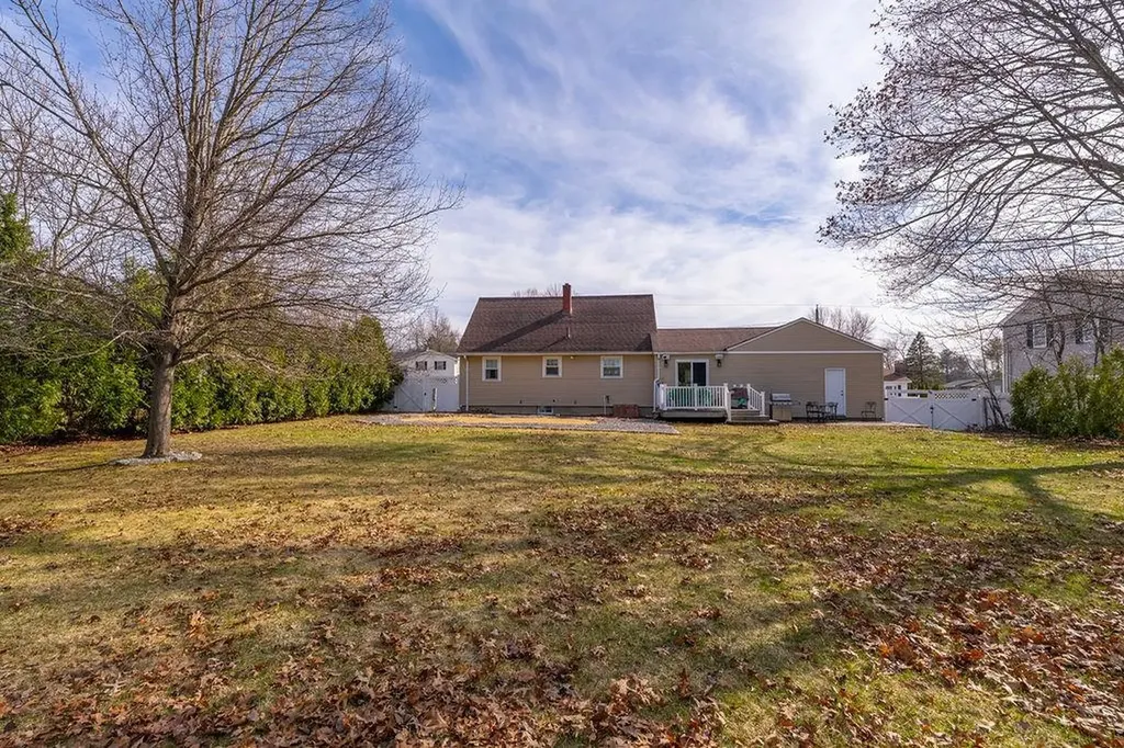 20 Colonial Drive Salem NH 03079