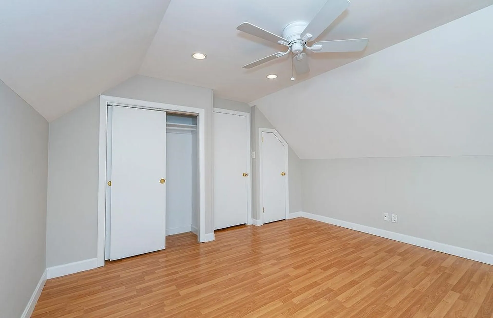 20 Colonial Drive Salem NH 03079