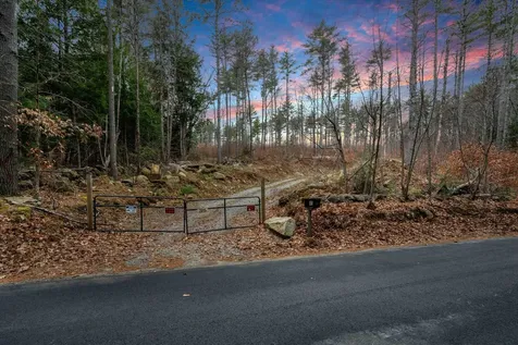 17 Todd Road Francestown NH 03043