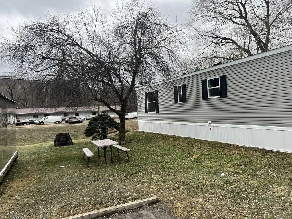15 Blake Drive Pownal VT 05261