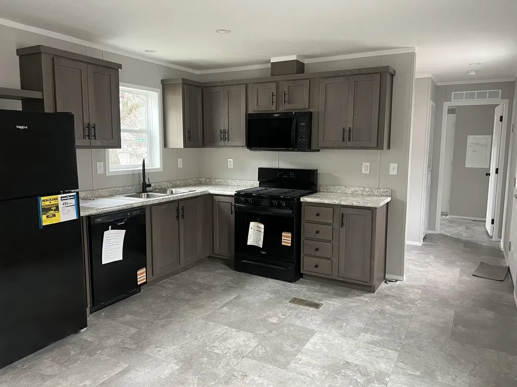 15 Blake Drive Pownal VT 05261