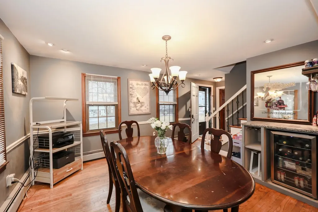 10 Martha Drive Derry NH 03038