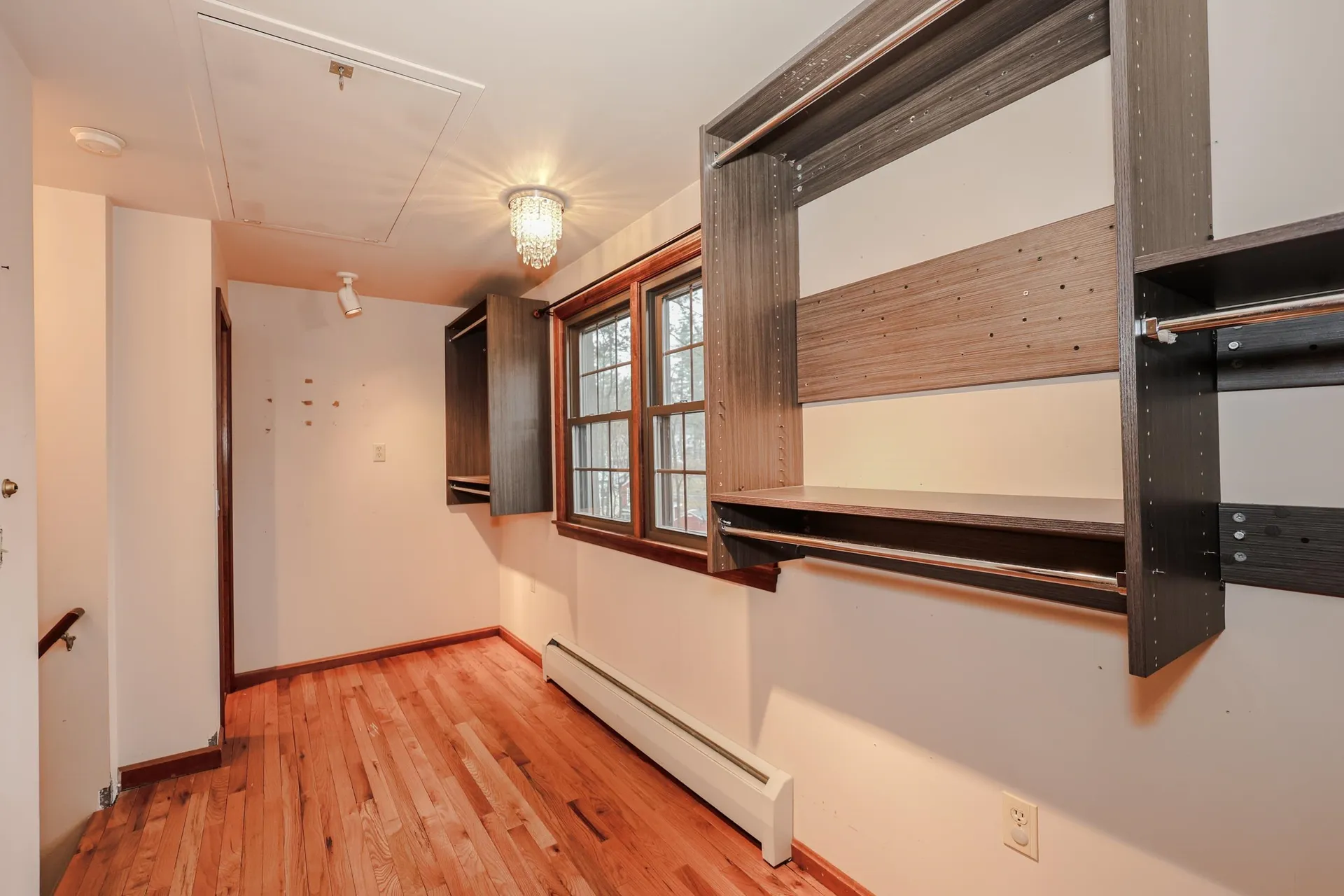 10 Martha Drive Derry NH 03038