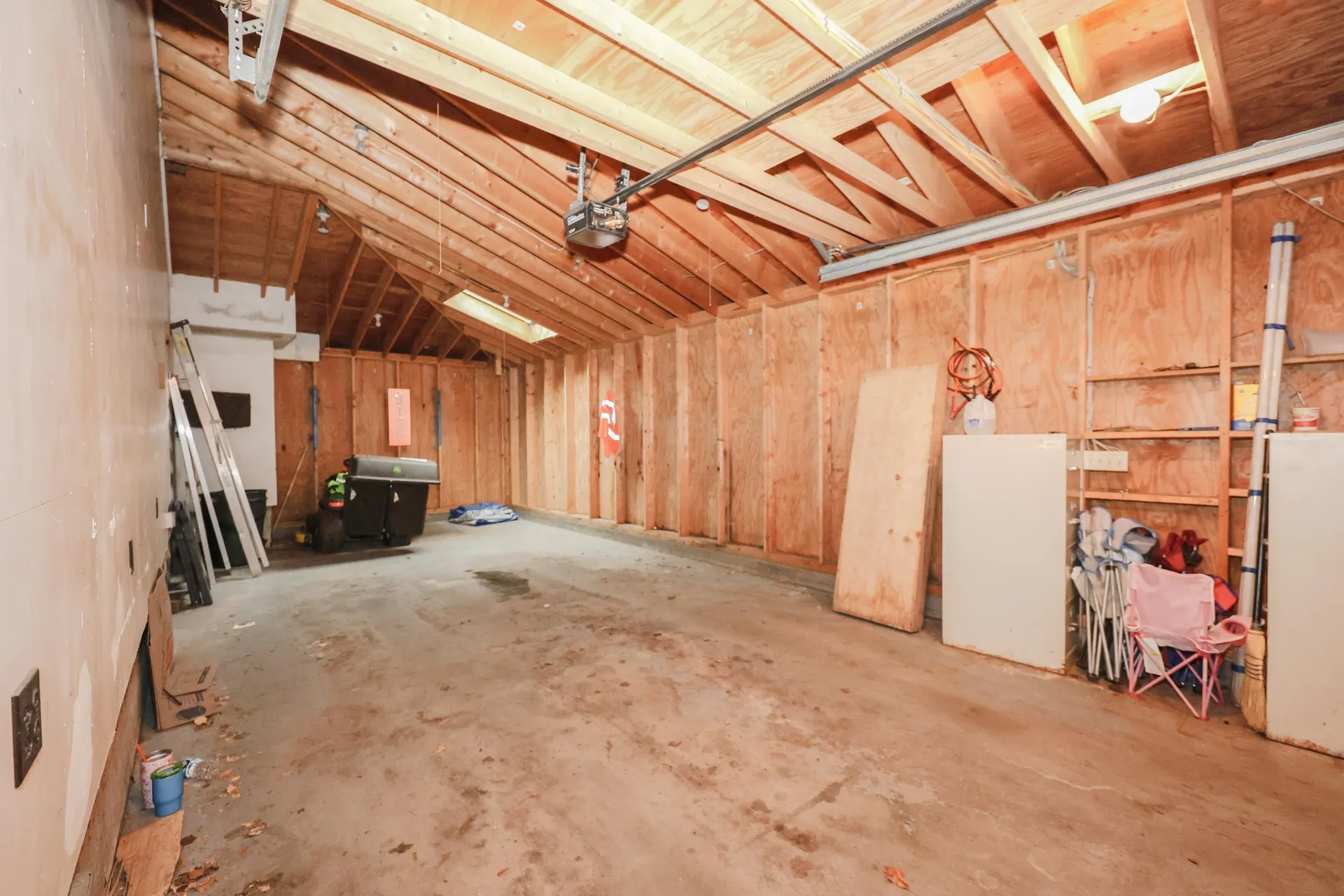 10 Martha Drive Derry NH 03038