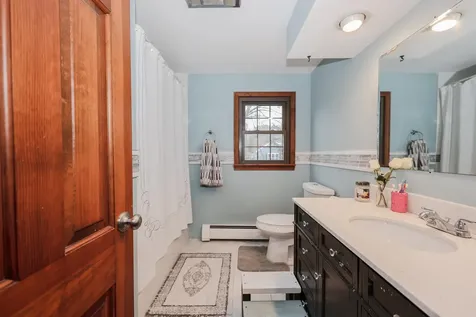 10 Martha Drive Derry NH 03038