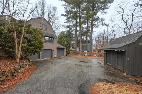 10 Martha Drive Derry NH 03038
