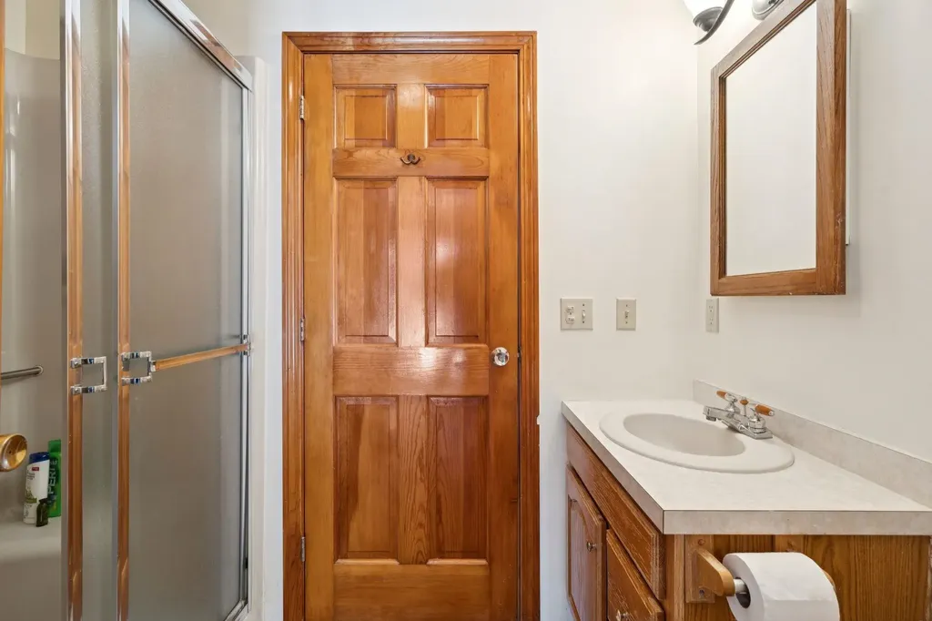 16 Birchwood Way Laconia NH 03246