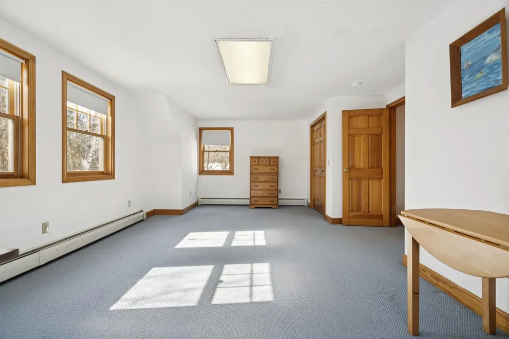 16 Birchwood Way Laconia NH 03246