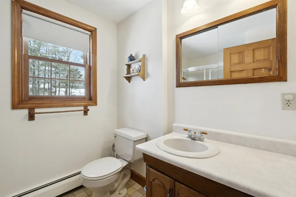 16 Birchwood Way Laconia NH 03246