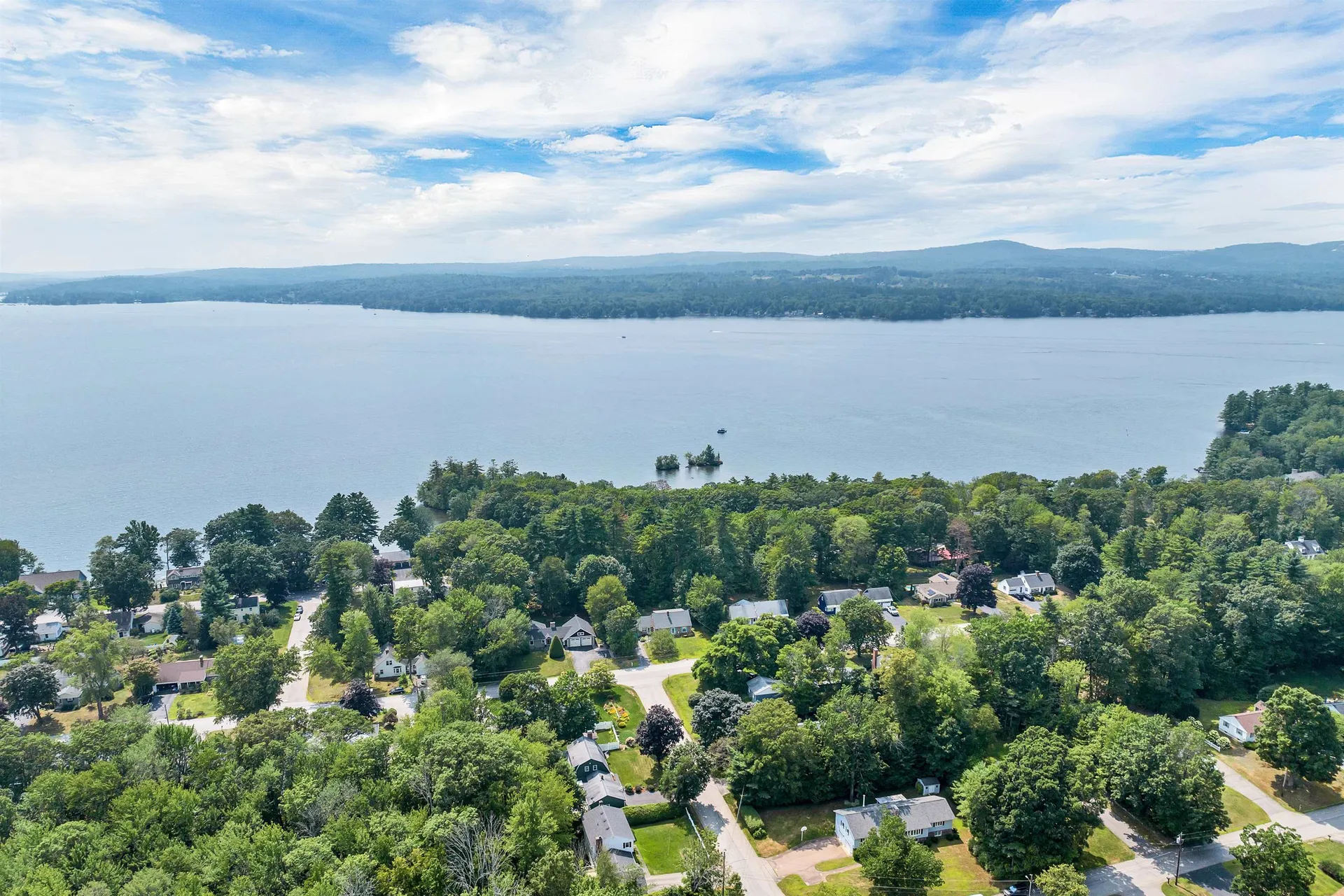 16 Birchwood Way Laconia NH 03246