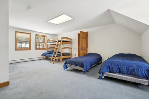 16 Birchwood Way Laconia NH 03246