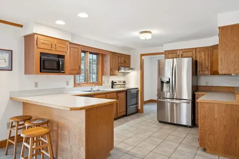 16 Birchwood Way Laconia NH 03246