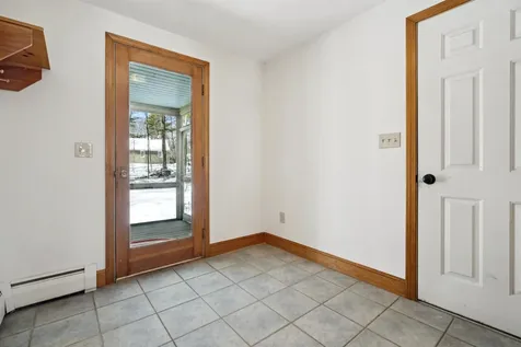 16 Birchwood Way Laconia NH 03246