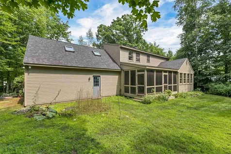 16 Birchwood Way Laconia NH 03246