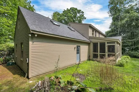 16 Birchwood Way Laconia NH 03246