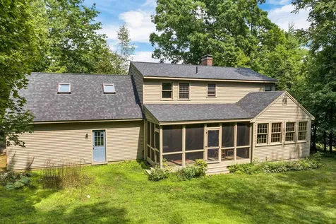 16 Birchwood Way Laconia NH 03246