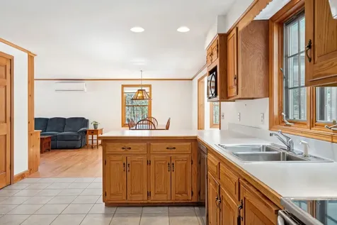 16 Birchwood Way Laconia NH 03246