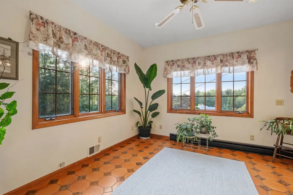 68 Woodwells Garrison Road Hopkinton NH 03229