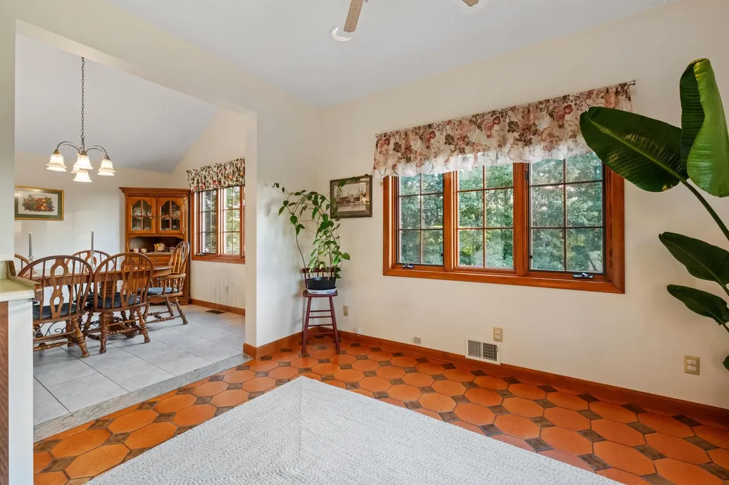 68 Woodwells Garrison Road Hopkinton NH 03229