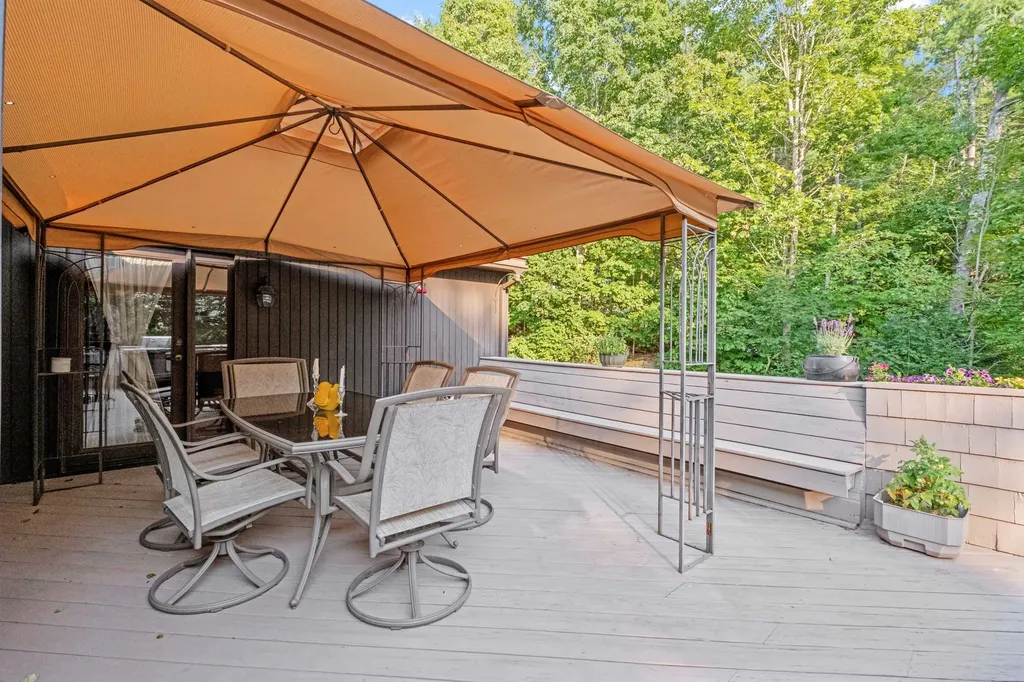 68 Woodwells Garrison Road Hopkinton NH 03229