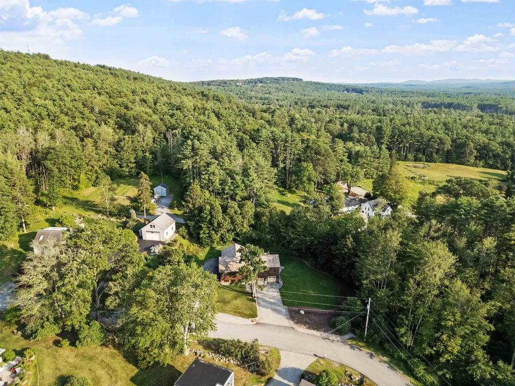 68 Woodwells Garrison Road Hopkinton NH 03229