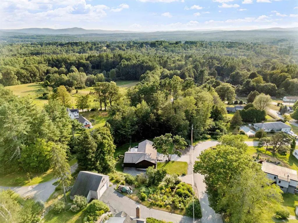 68 Woodwells Garrison Road Hopkinton NH 03229