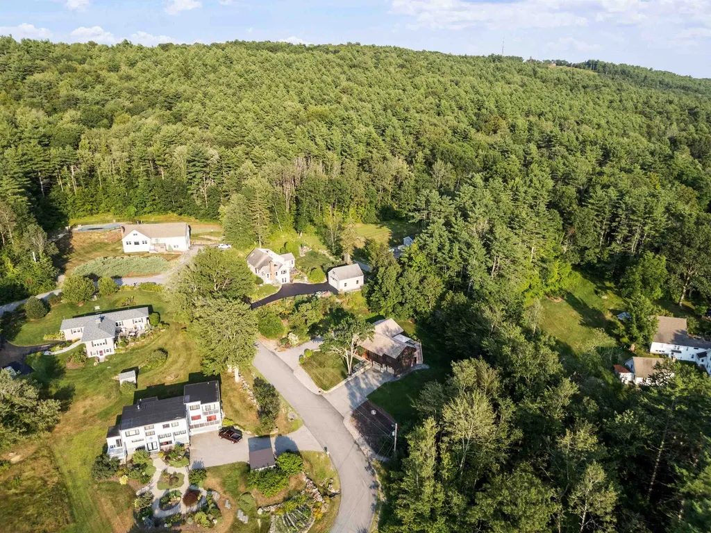 68 Woodwells Garrison Road Hopkinton NH 03229