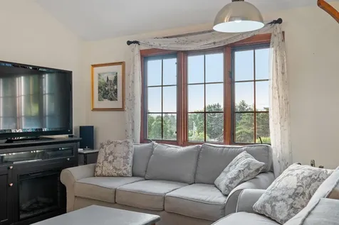 68 Woodwells Garrison Road Hopkinton NH 03229
