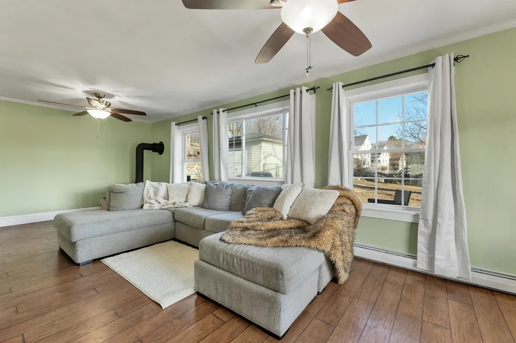 48 Baldwin Street Laconia NH 03246
