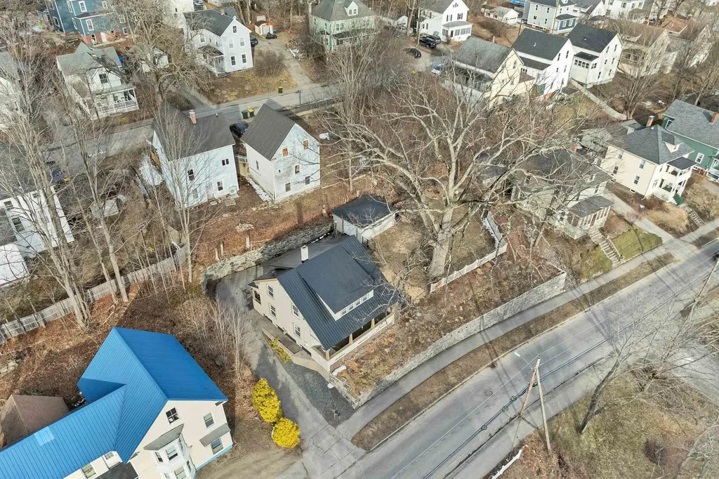 48 Baldwin Street Laconia NH 03246