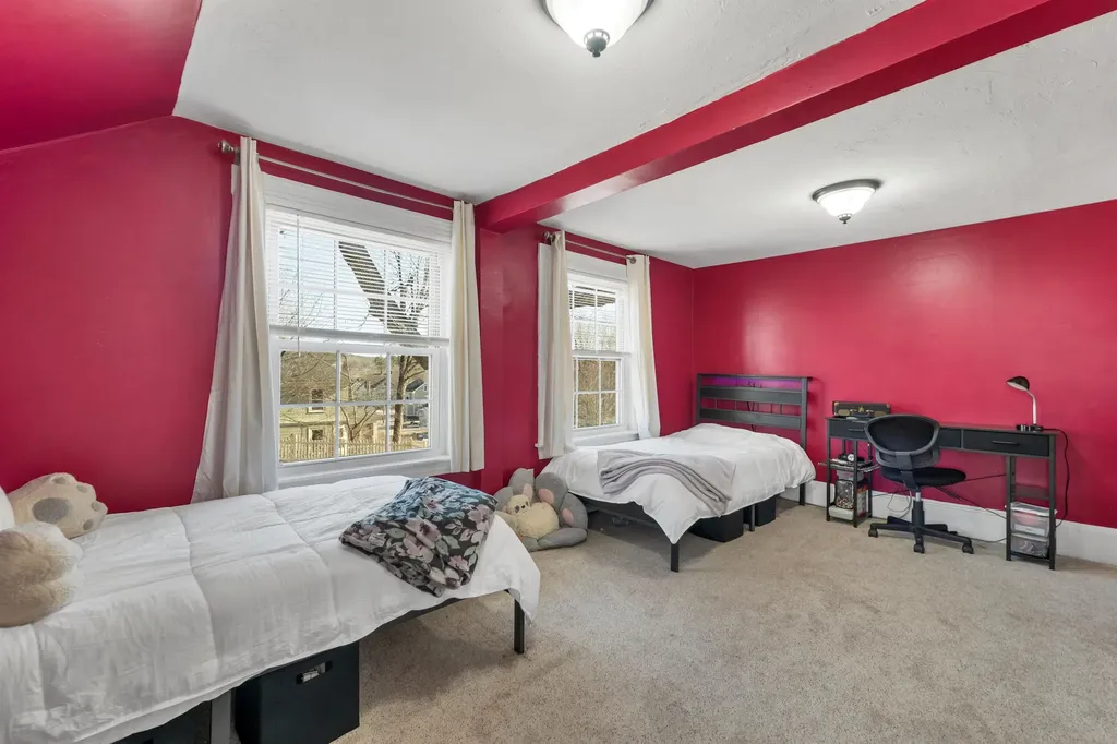 48 Baldwin Street Laconia NH 03246