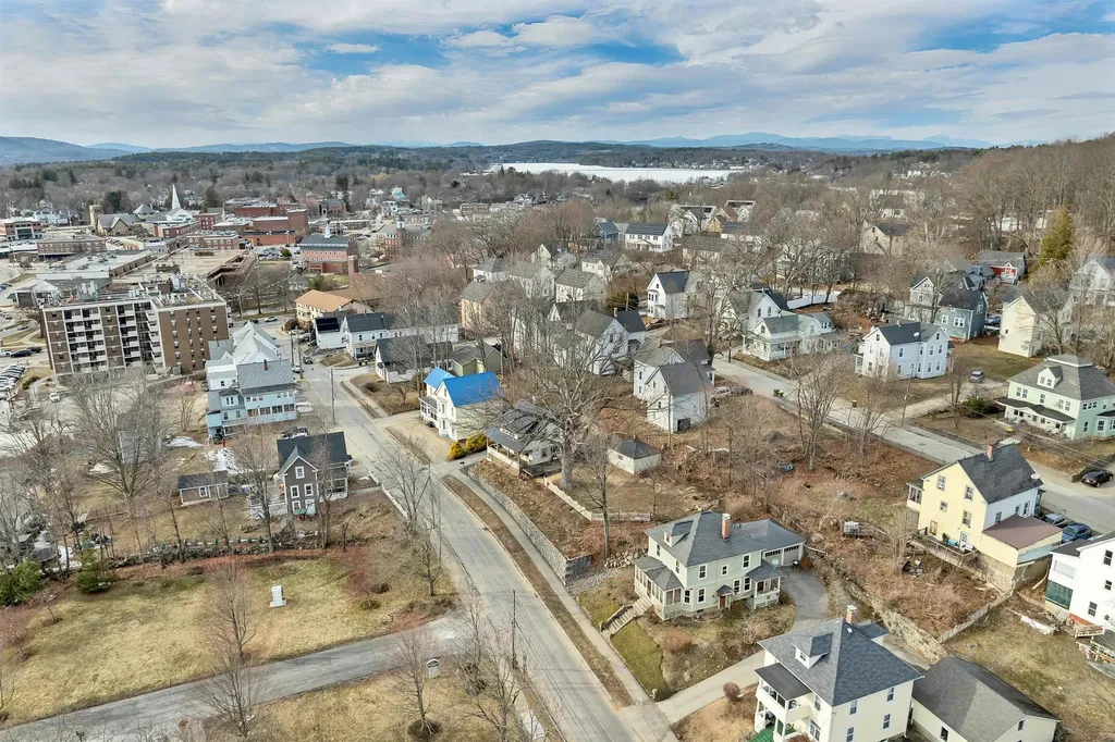 48 Baldwin Street Laconia NH 03246