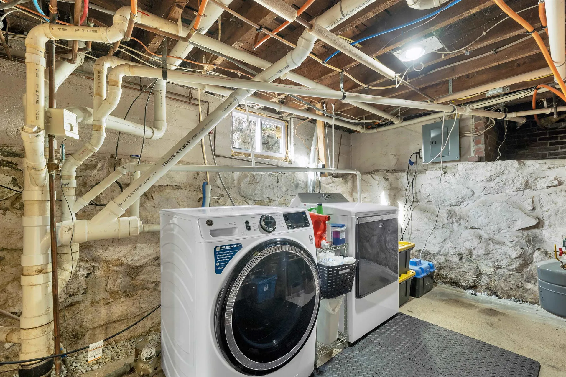48 Baldwin Street Laconia NH 03246