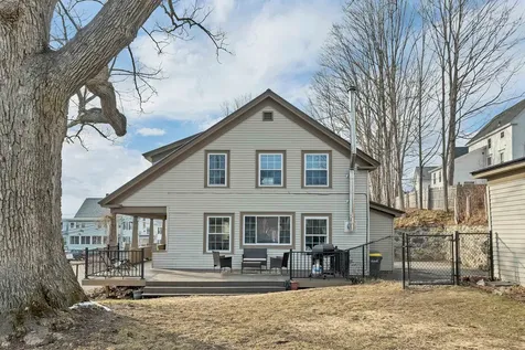 48 Baldwin Street Laconia NH 03246