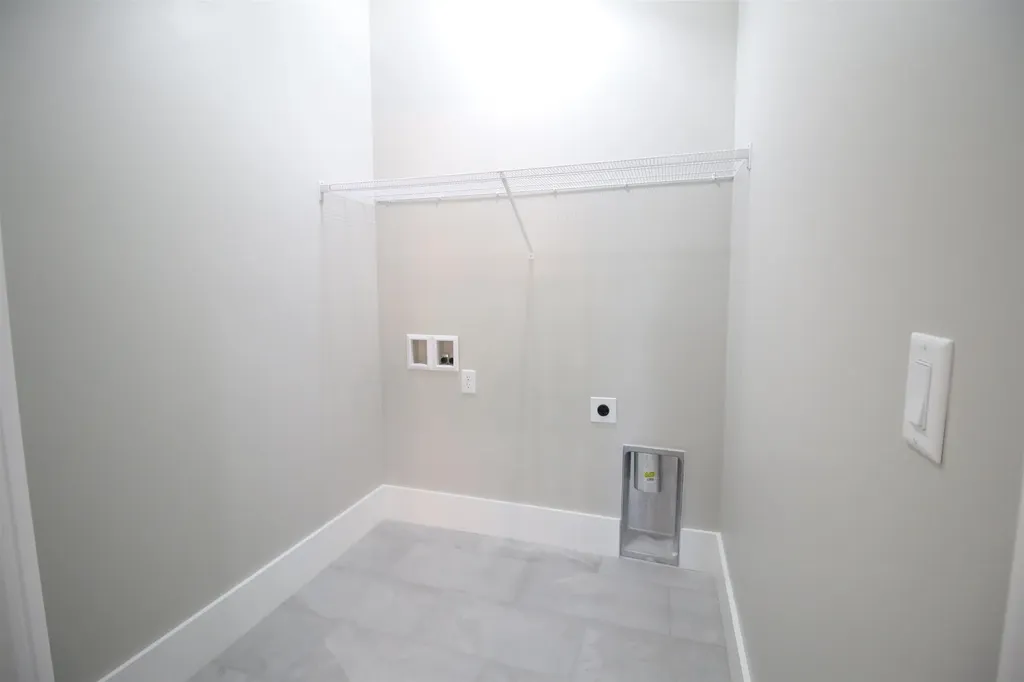 428 Dawn Court Pembroke NH 03275