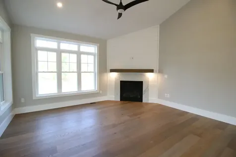 428 Dawn Court Pembroke NH 03275