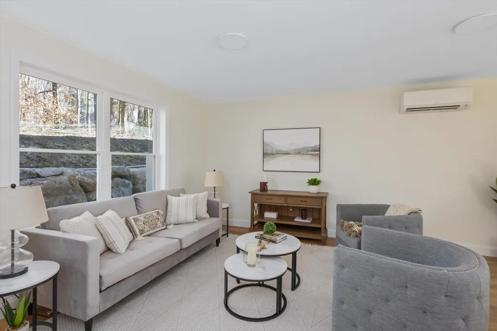 21 Lucy Lane Peterborough NH 03458
