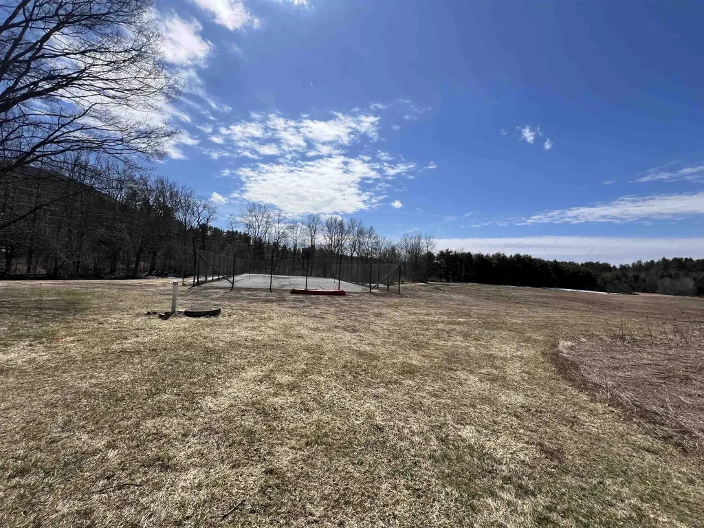 3095 Thompsonburg Road Londonderry VT 05155