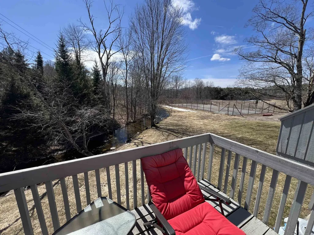 3095 Thompsonburg Road Londonderry VT 05155