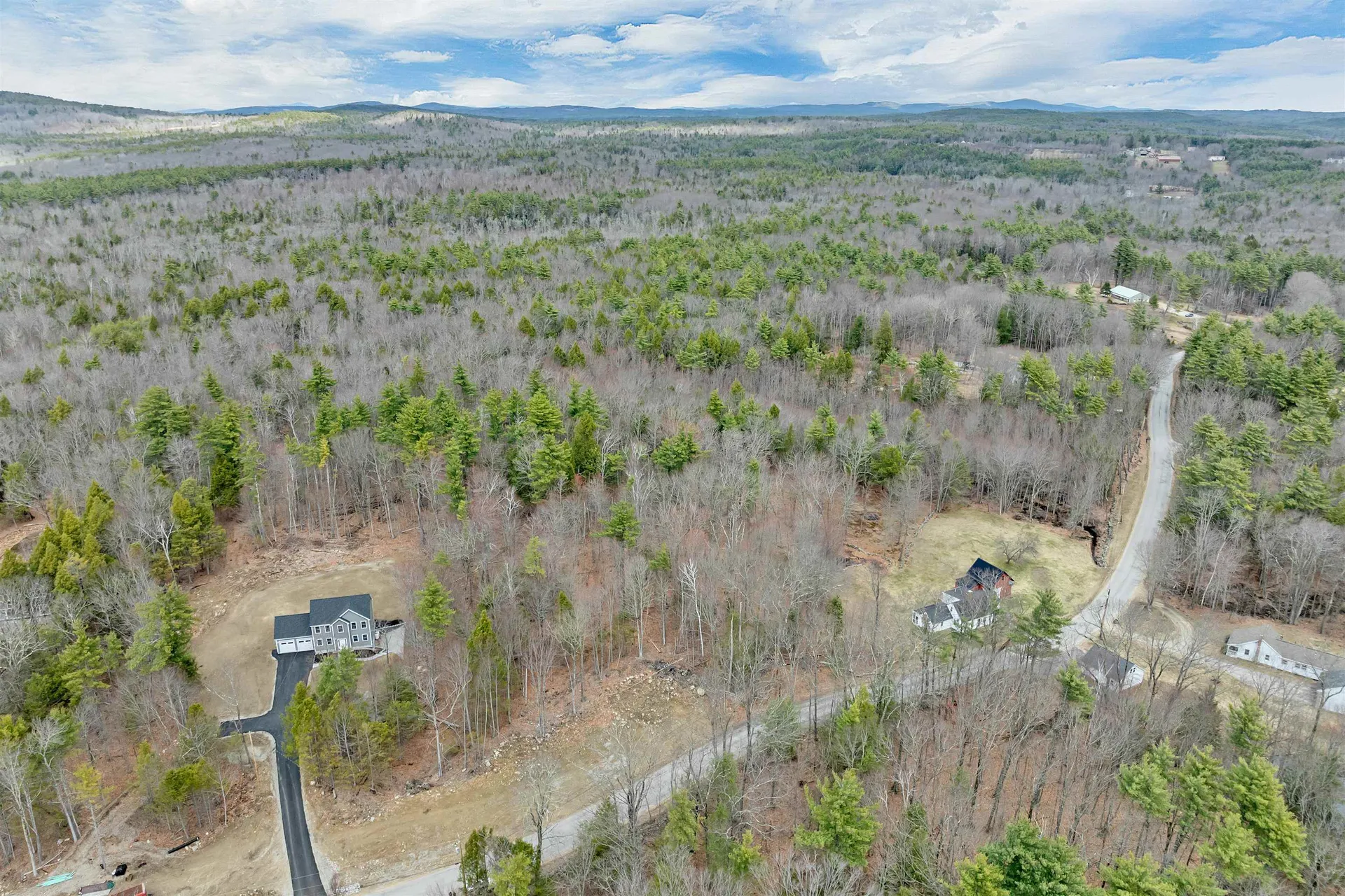 52 Mount Delight Road Deerfield NH 03037