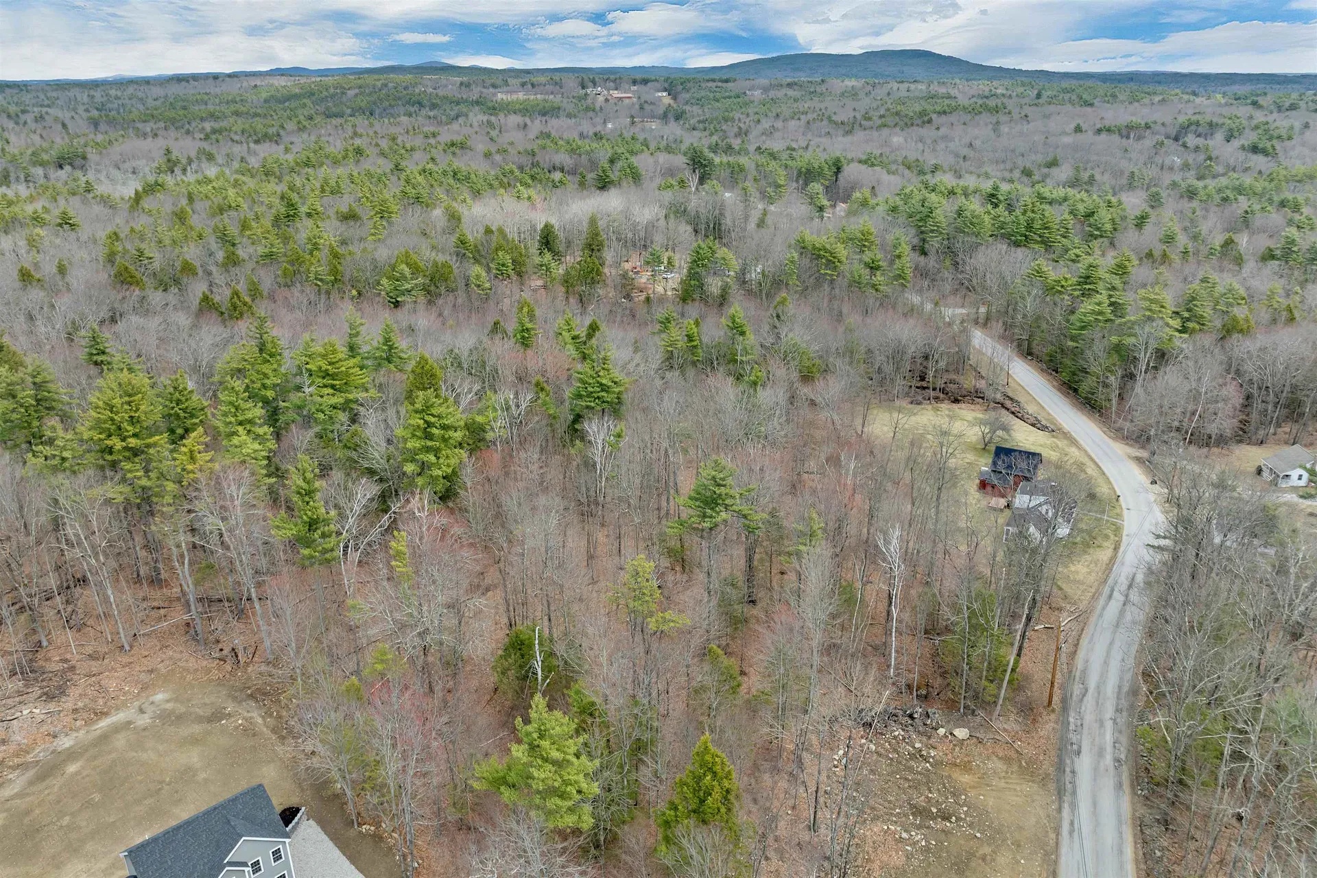 52 Mt. Delight Road Deerfield NH 03037