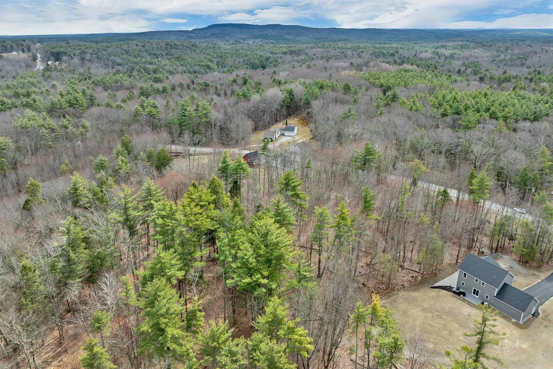 52 Mount Delight Road Deerfield NH 03037