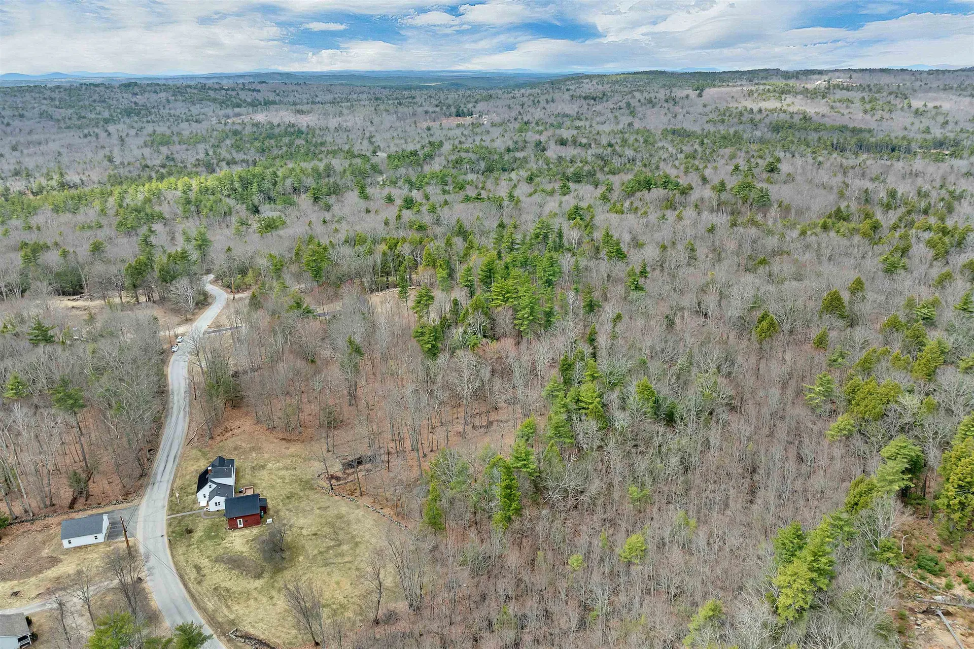 52 Mount Delight Road Deerfield NH 03037