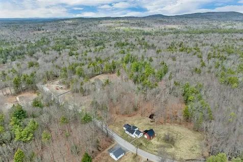 52 Mt. Delight Road Deerfield NH 03037