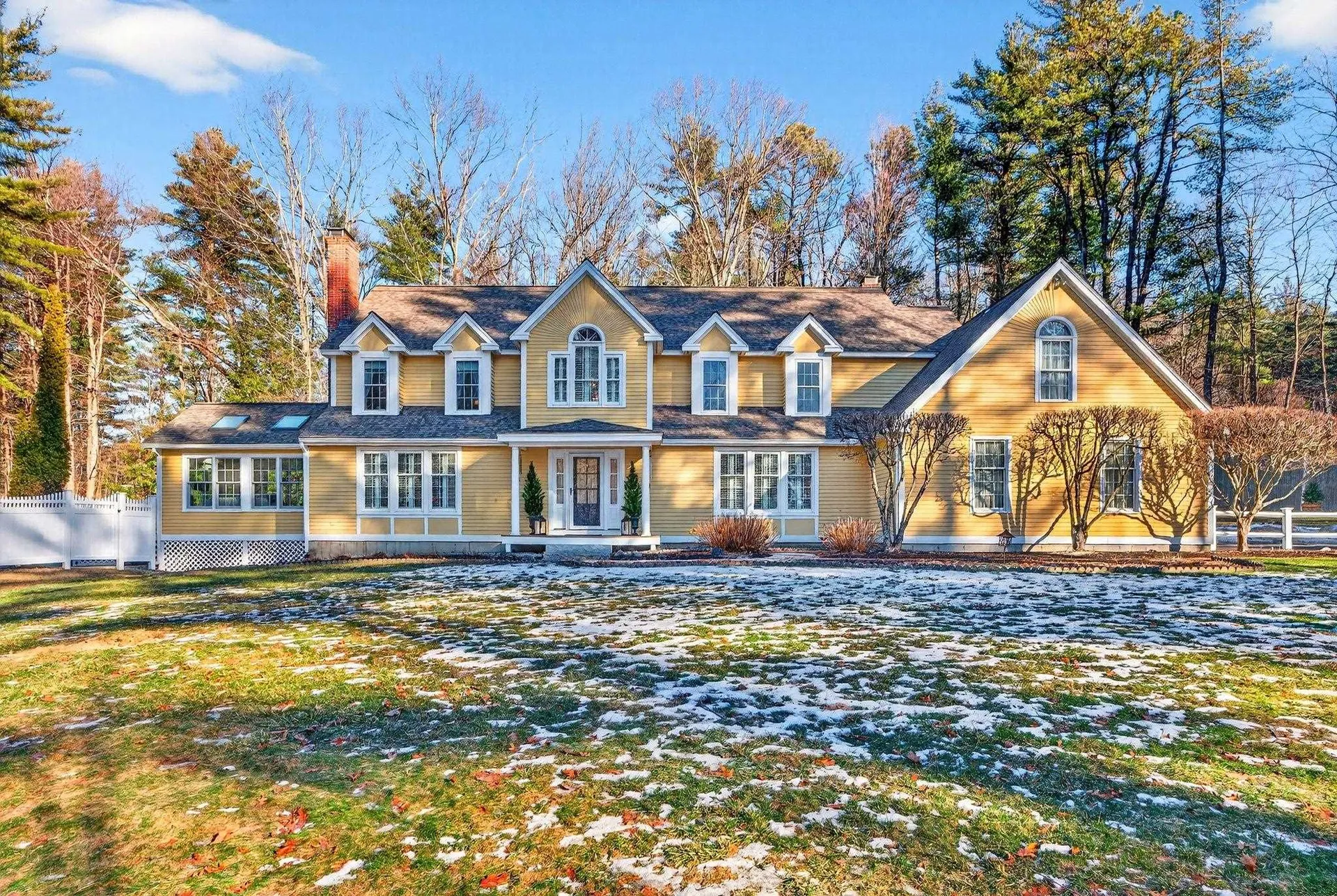 Stratham NH, 8 Morning Star Drive
