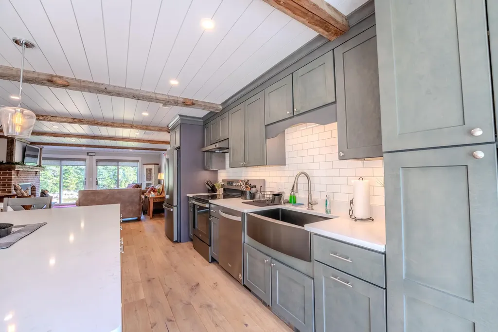 52 Bunker Lane Lincoln NH 03251