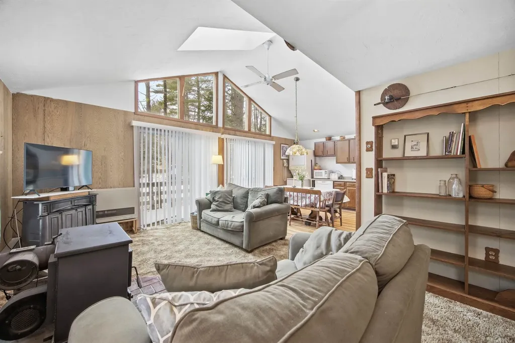 1 Wentworth Lane Barnstead NH 03225