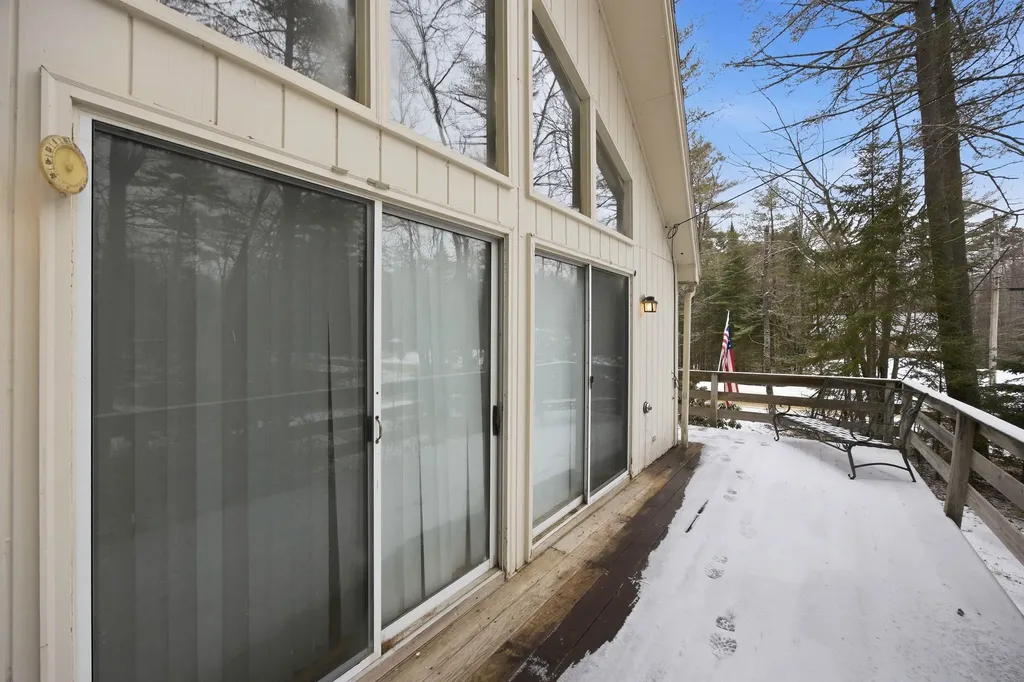 1 Wentworth Lane Barnstead NH 03225