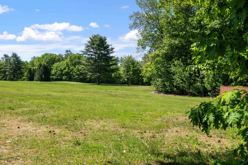 1 Wentworth Lane Barnstead NH 03225